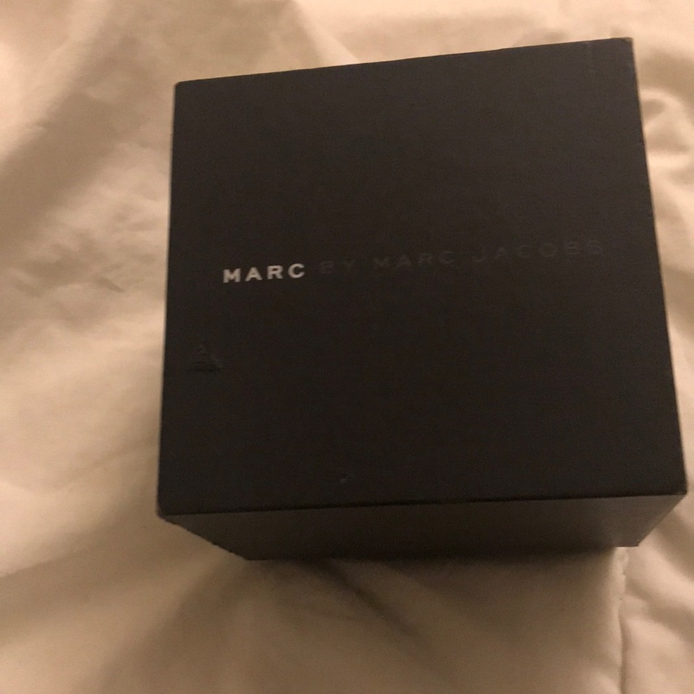 Marc  Jacob Watch - Picture 5 of 5